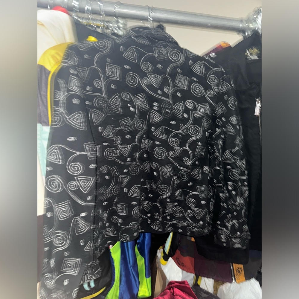 Black Patterned Jacket - image 7